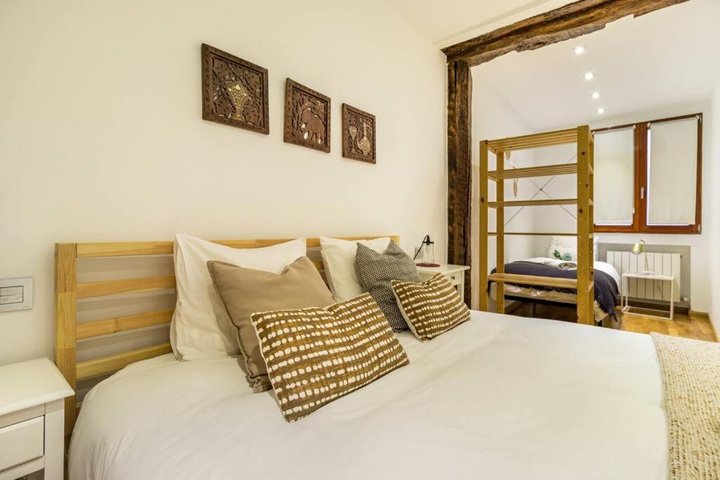 Апартаменты Sea Views In The Heart Of The Old Town Кастро-Урдиалес Экстерьер фото