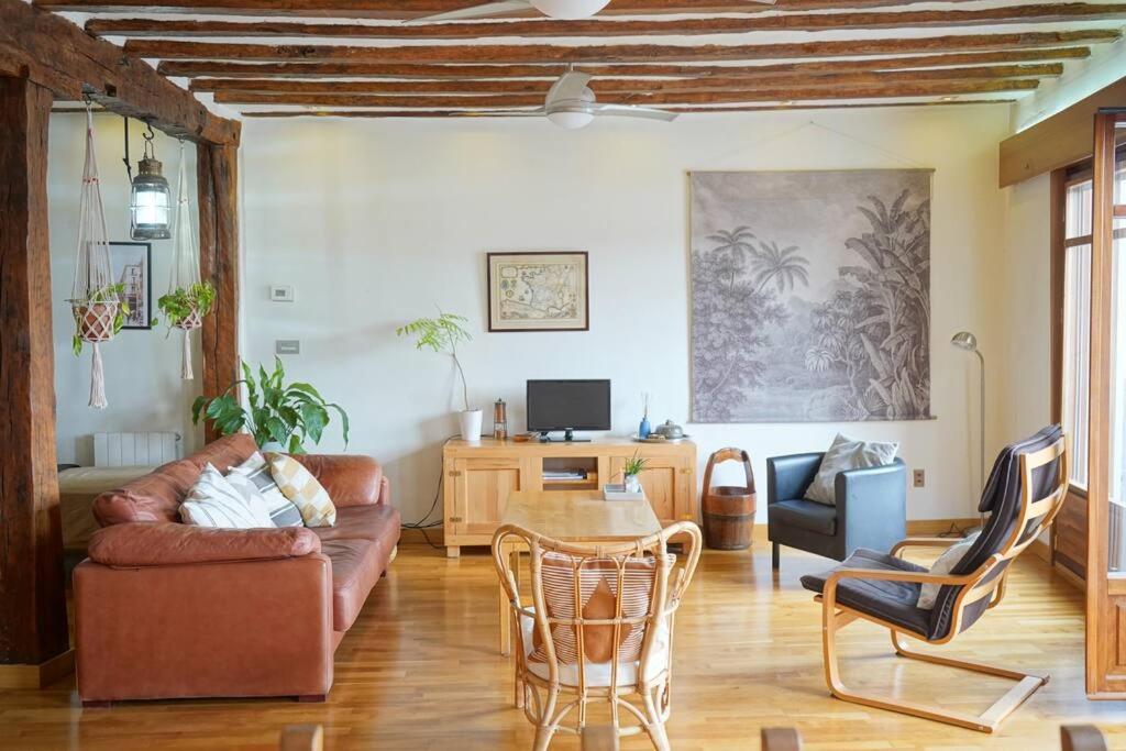 Апартаменты Sea Views In The Heart Of The Old Town Кастро-Урдиалес Экстерьер фото