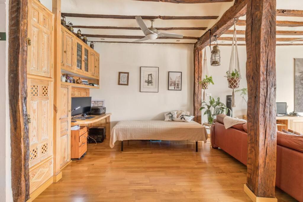 Апартаменты Sea Views In The Heart Of The Old Town Кастро-Урдиалес Экстерьер фото